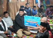 Gubernur Mahyeldi Singgah Sahur di Taratak Tangah, Serahkan Bantuan Bedah Rumah untuk Keluarga Bu Nuraniah