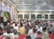 Safari Ramadhan Ke Masjid Al-Madaniy, Gubernur Sumbar Salurkan Bantuan Rp 91 Juta