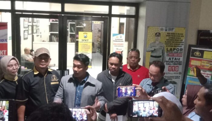 Didi Sungkono, S.H., M.H.: Kepala SMKN 1 Kota Kediri PERSEKUSI WARTAWAN dengan SAJAM CELURIT, Dilaporkan POLISI