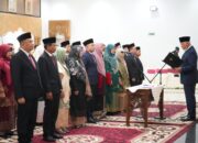Gubernur Sumbar Lantik 25 Pejabat, Fokus pada Reformasi Birokrasi dan Inovasi