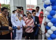 Gubernur Mahyeldi Resmikan Ruang PPID Bank Nagari, Dorong Transparansi dan Akuntabilitas Publik