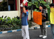 Aksi Demonstrasi Jastra di Depan Gedung Pemkab Sumenep Kembali Tuntut Program Rumah Produksi