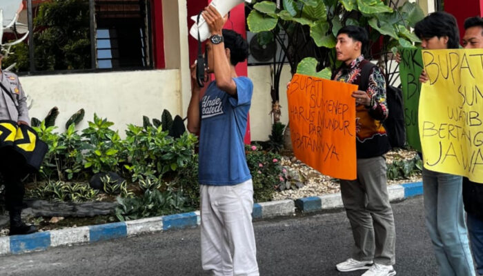 Aksi Demonstrasi Jastra di Depan Gedung Pemkab Sumenep Kembali Tuntut Program Rumah Produksi
