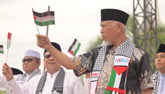 Ribuan Warga Sumbar Gelar Aksi Bela Palestina, Donasi Terkumpul Hampir Rp1,8 Miliar