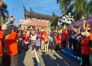 Jalan Sehat Semarakkan HUT ke-80 PT Garam di Kantor Gubernur Sumbar