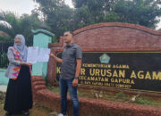 Ruziqoh Dunia Surait,S.H Kecewa, KUA Gapura Terkesan Persulit Kliennya Minta Duplikat Surat Nikah