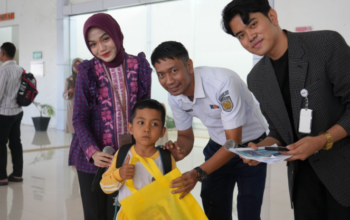 edukasi kereta api anak di stasiun padang