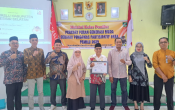 Bawaslu Pessel mendorong Gen Z menjadi Pengawas Partisipatif Muda di SMAN 2 Painan