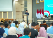 Gubernur Sumbar Mahyeldi membuka konsultasi publik rehabilitasi pascabencana Sumbar