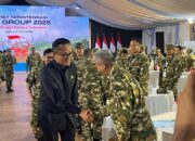 Di Kaki Gunung Tidar Dony Oskaria Beri Arahan untuk Petinggi Semen Indonesia