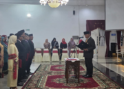 Perkuat Kinerja Birokrasi, Gubernur Mahyeldi Lantik Enam Pejabat Tinggi Pratama