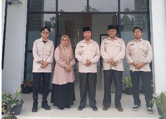 Pendaftaran haji Pasaman di Kantor Kemenhaj bersama H. Muksinin.