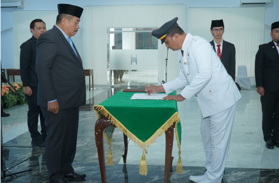 Bupati Asahan lantik pejabat administrator dan pengawas