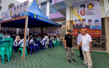 Gerindra Barito Utara membagikan LPG 3 Kg bersubsidi kepada warga Muara Teweh