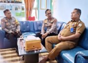 Baru Menjabat, Kapolsek Beruntung Baru IPDA Deden Lesmana Kunjungi Kantor Kecamatan dan Bahas Kamtibmas Bulan Ramadhan