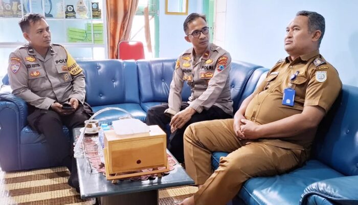 Baru Menjabat, Kapolsek Beruntung Baru IPDA Deden Lesmana Kunjungi Kantor Kecamatan dan Bahas Kamtibmas Bulan Ramadhan