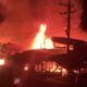 Kebakaran Pasar Simpang Lagan Pesisir Selatan saat subuh