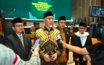 Pelantikan FK KBIHU Sumbar di Aula Kantor Gubernur