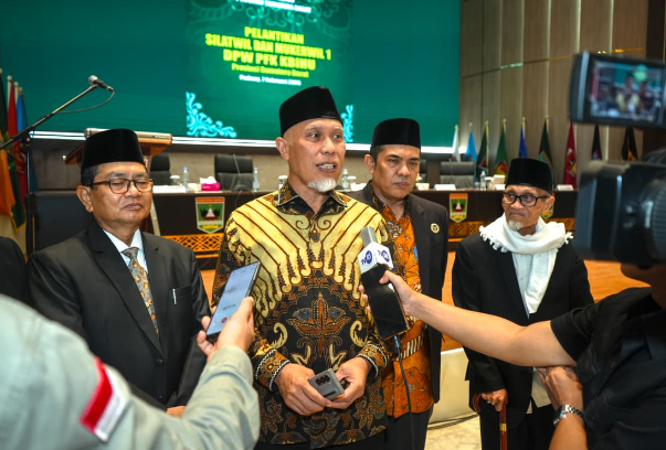 Pelantikan FK KBIHU Sumbar di Aula Kantor Gubernur