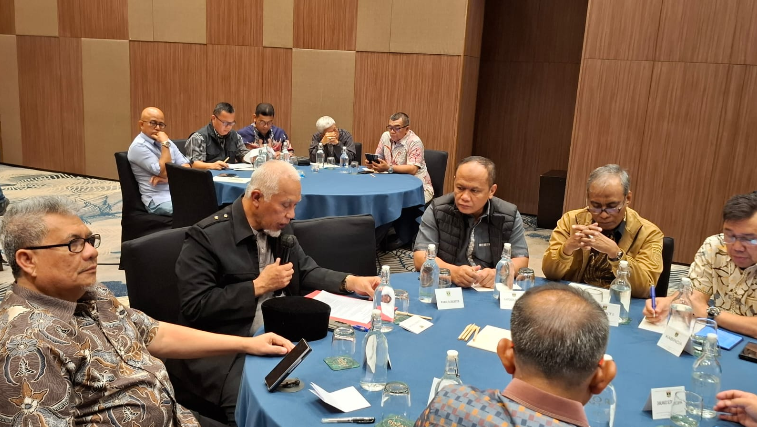 Gubernur Sumbar Mahyeldi memimpin diskusi Forkopimda terkait stabilitas pangan dan pengendalian inflasi