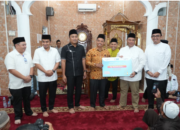 Safari Ramadan, Wagub Salurkan Rp75 Juta