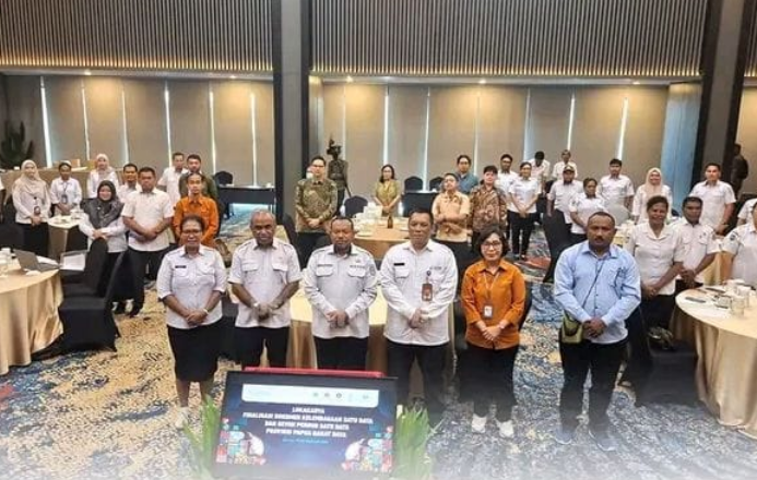 Wakil Gubernur Papua Barat Daya Ahmad Nausrau membuka Lokakarya Satu Data di Sorong