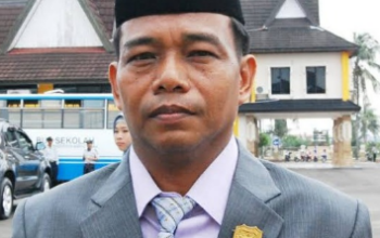 Anggota DPRD Barito Utara Tajeri menyampaikan kritik terkait dugaan THR perusahaan sawit