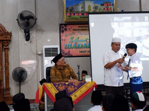 Pesantren Ramadan Pessel diluncurkan Bupati Hendrajoni di Masjid Akbar Baiturrahman Painan