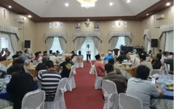 Bupati Pasaman Welly Suheri buka puasa bersama wartawan