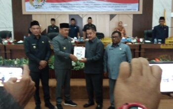 Rapat paripurna DPRD Tubaba penyampaian LKPJ Bupati Tahun Anggaran 2025