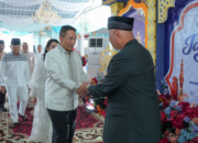 Mahyeldi silaturahmi Idul Fitri Sumbar bersama warga di Padang