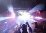 Tampilan tarian orgen tunggal Lumpo yang viral di media sosial Pesisir Selatan