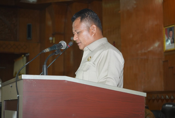 Wakil Bupati Asahan menyampaikan LKPJ 2025 di DPRD