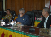 Ketua DPRD Asahan Efi Irwansyah Pane memimpin rapat paripurna LKPJ 2025