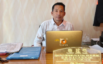 Dr Rodi Candra memberikan keterangan terkait sidang praperadilan di Pengadilan Negeri Painan