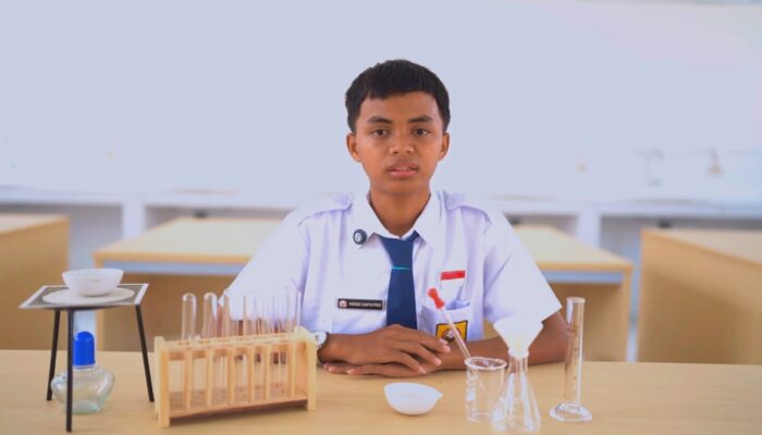 Hendi Sapurno Dulu Habiskan Waktu  di Bengkel, Kini Nikmati Sekolah Gratis dari Pemerintah