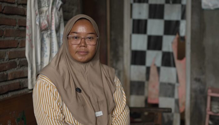 Seorang Ibu di Pati Sangat Bersyukur, Berkat Pemerintah Anaknya Bisa Sekolah Gratis