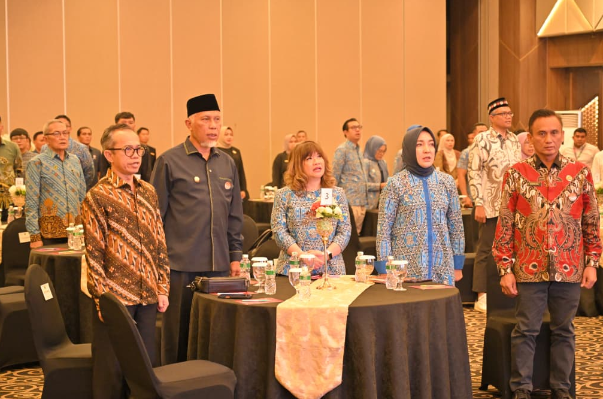 Mahyeldi bersama Apindo Sumbar dorong UMKM