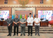 Gubernur Mahyeldi menghadiri rapat paripurna DPRD Sumbar masa sidang 2026