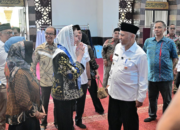 Mahyeldi bersama Menteri Pariwisata meninjau Masjid Raya Sumbar di Padang