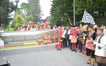 Pawai Budaya Solok Jadi Modal Sosial Pembangunan