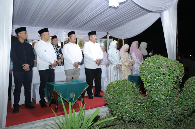 Bupati Asahan melepas jamaah haji Kloter 7 di Masjid Agung Kisaran