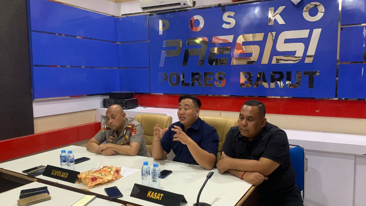 pembunuhan sengketa lahan Barito Utara konferensi pers polisi