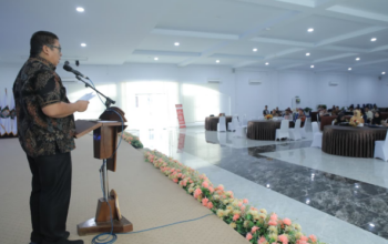 sekda asahan buka pelatihan bahasa indonesia untuk asn di aula melati