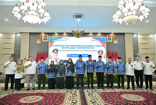 Arry Yuswandi melantik pejabat administrator Pemprov Sumbar