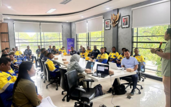 Kegiatan sharing session budaya K3 TPK Kupang bersama tenaga kerja bongkar muat
