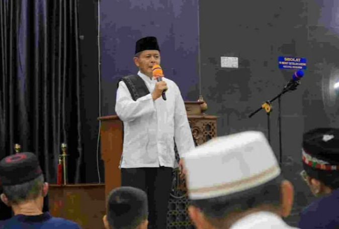 Bupati Pasaman Welly Suhery menghadiri peringatan Nuzulul Qur’an di Masjid Agung Al-Muttaqin Lubuk Sikaping