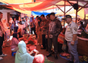 Pantau Harga Sembako, Bupati dan Wabup Pasaman Tinjau Pasar Lama Lubuk Sikaping