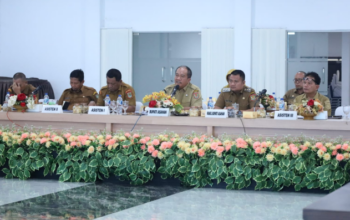 Bupati dan Wakil Bupati Asahan memimpin Rakorpem Pemerintah Kabupaten Asahan di Aula Melati Kantor Bupati