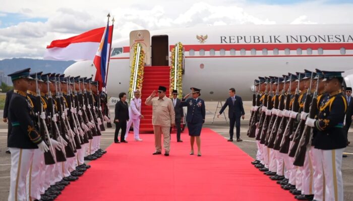 Disambut Tarian dan Pasukan Jajar Kehormatan, Prabowo Tiba di Filipina untuk Hadiri KTT ASEAN